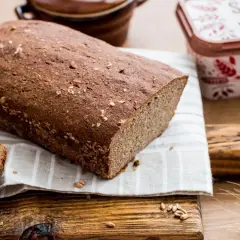 Z jakiej mąki jest chleb razowy i jak wybrać najlepszą?